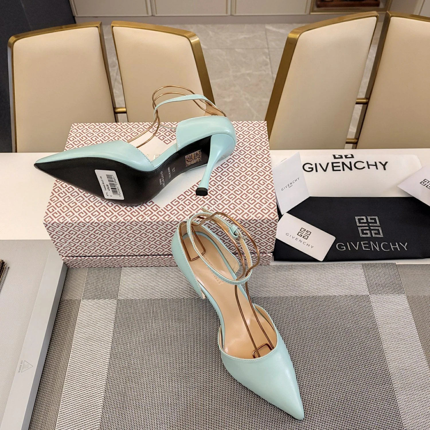 Givenchy Sandals Comfortable 8082