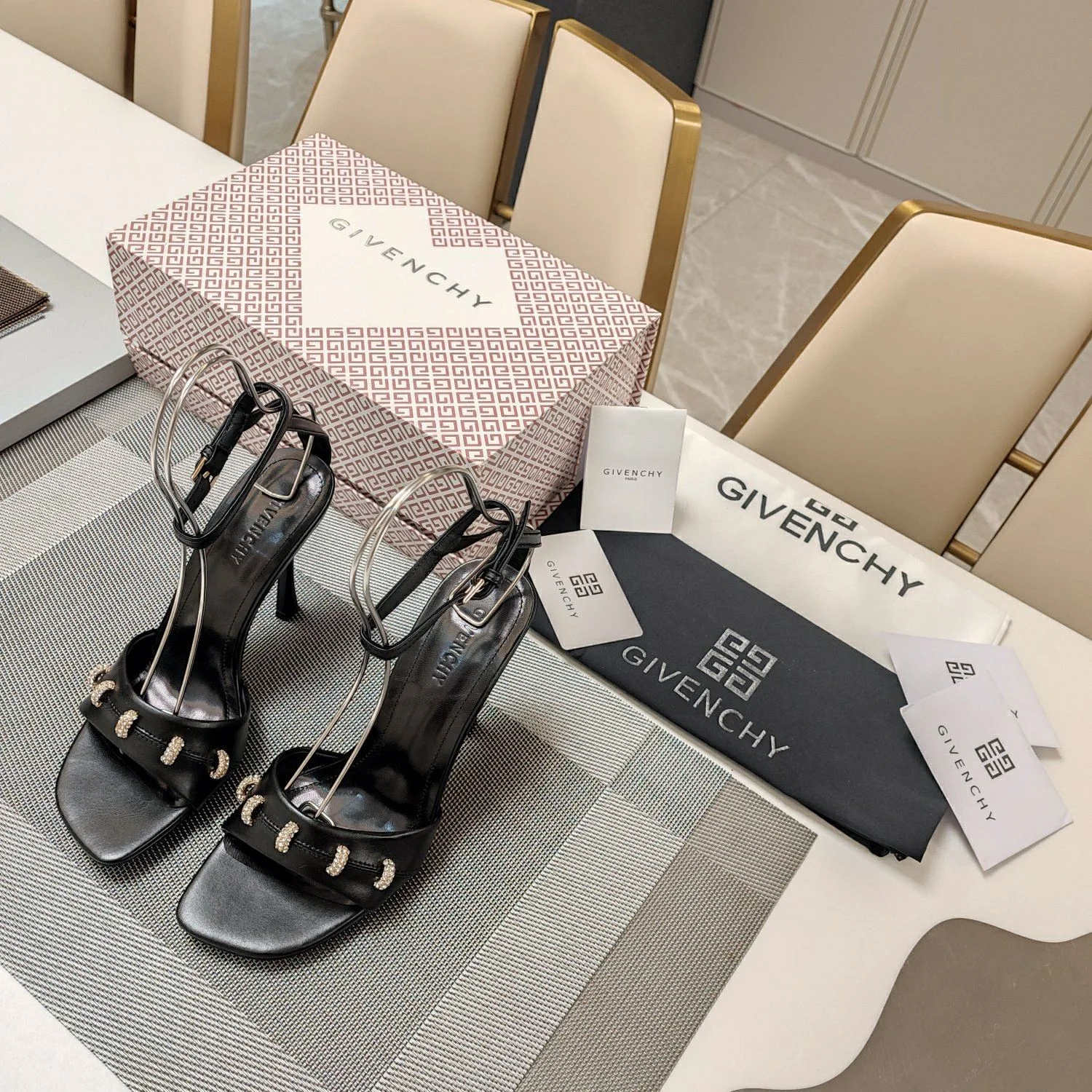 Givenchy Sandals AllSeason 8113