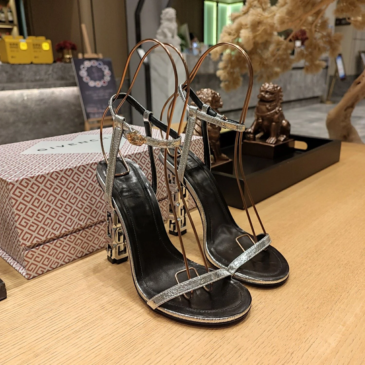 Givenchy Sandals OnTrend 8088