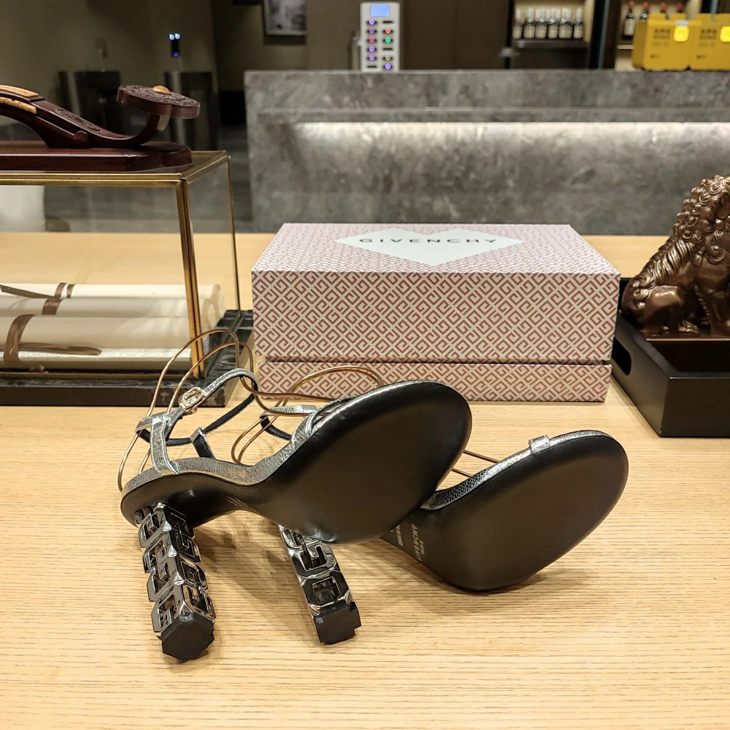 Givenchy Sandals OnTrend 8088