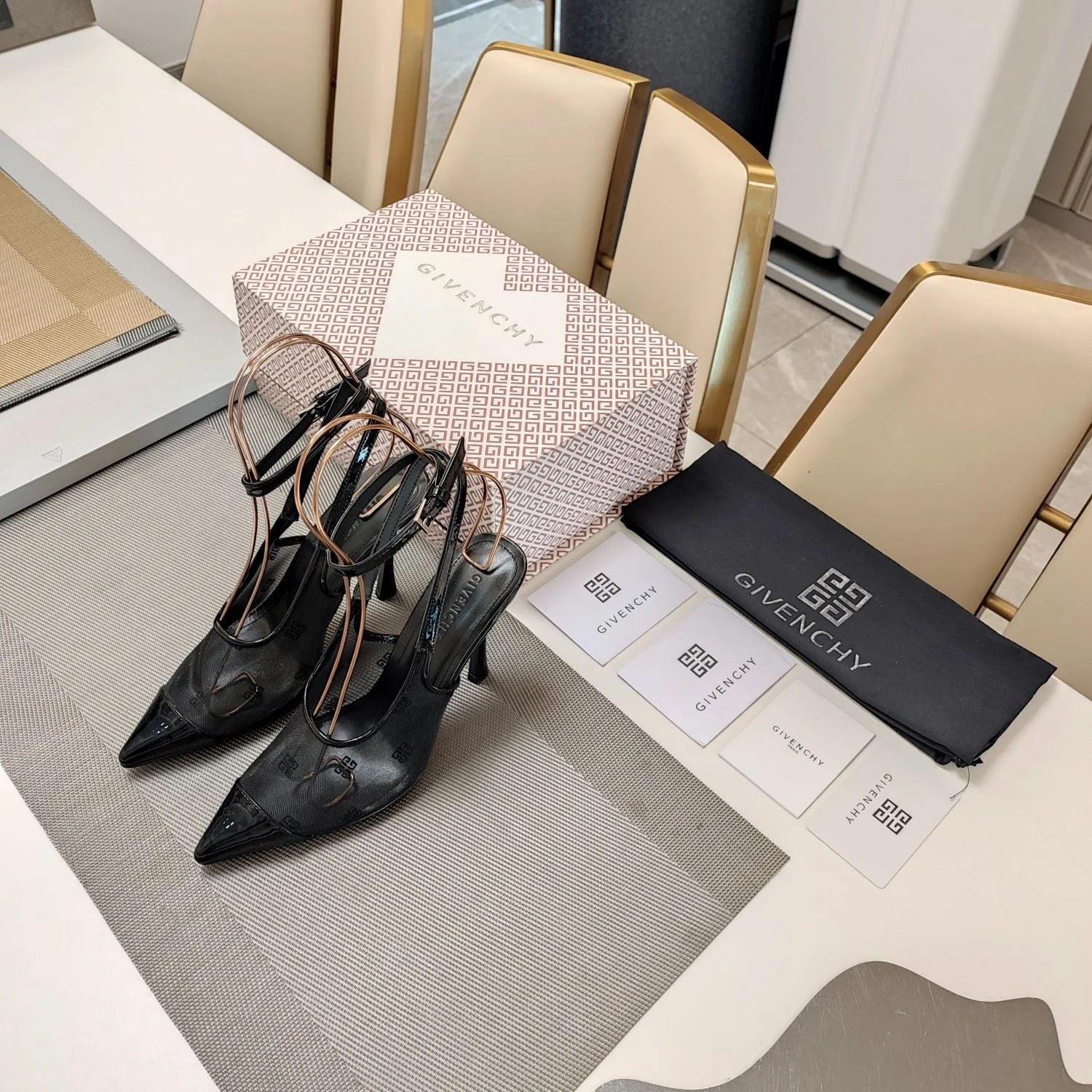ZeroBulk Givenchy Sandals 8065
