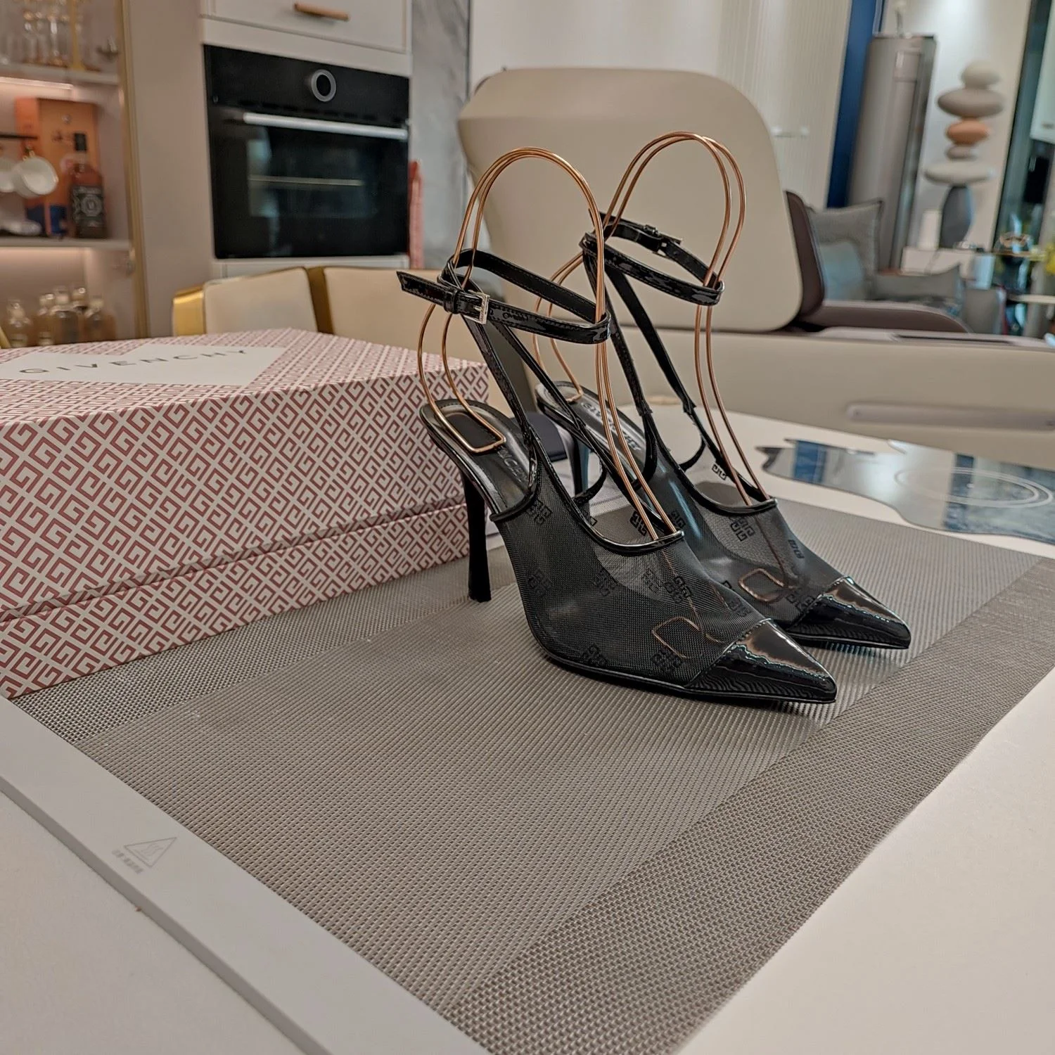 ZeroBulk Givenchy Sandals 8065