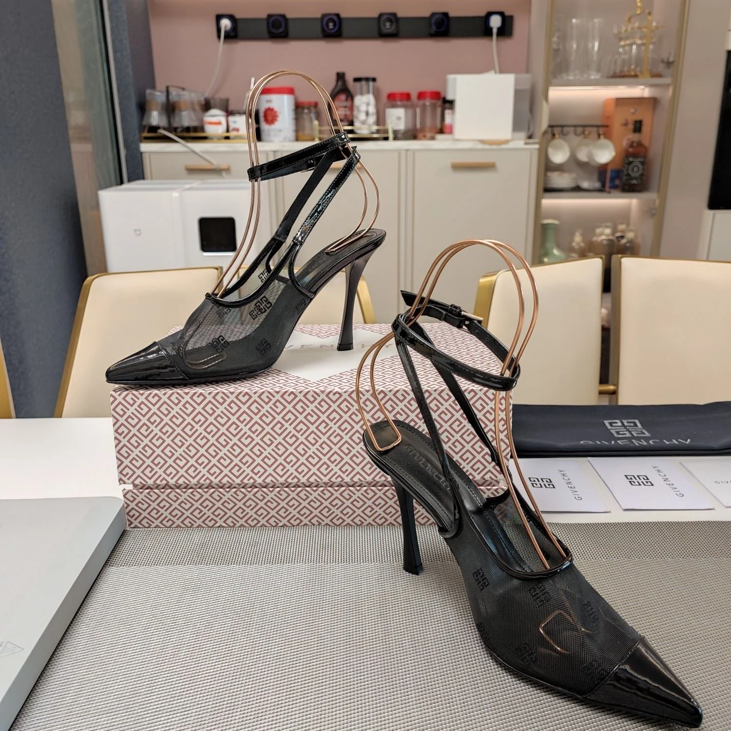 ZeroBulk Givenchy Sandals 8065