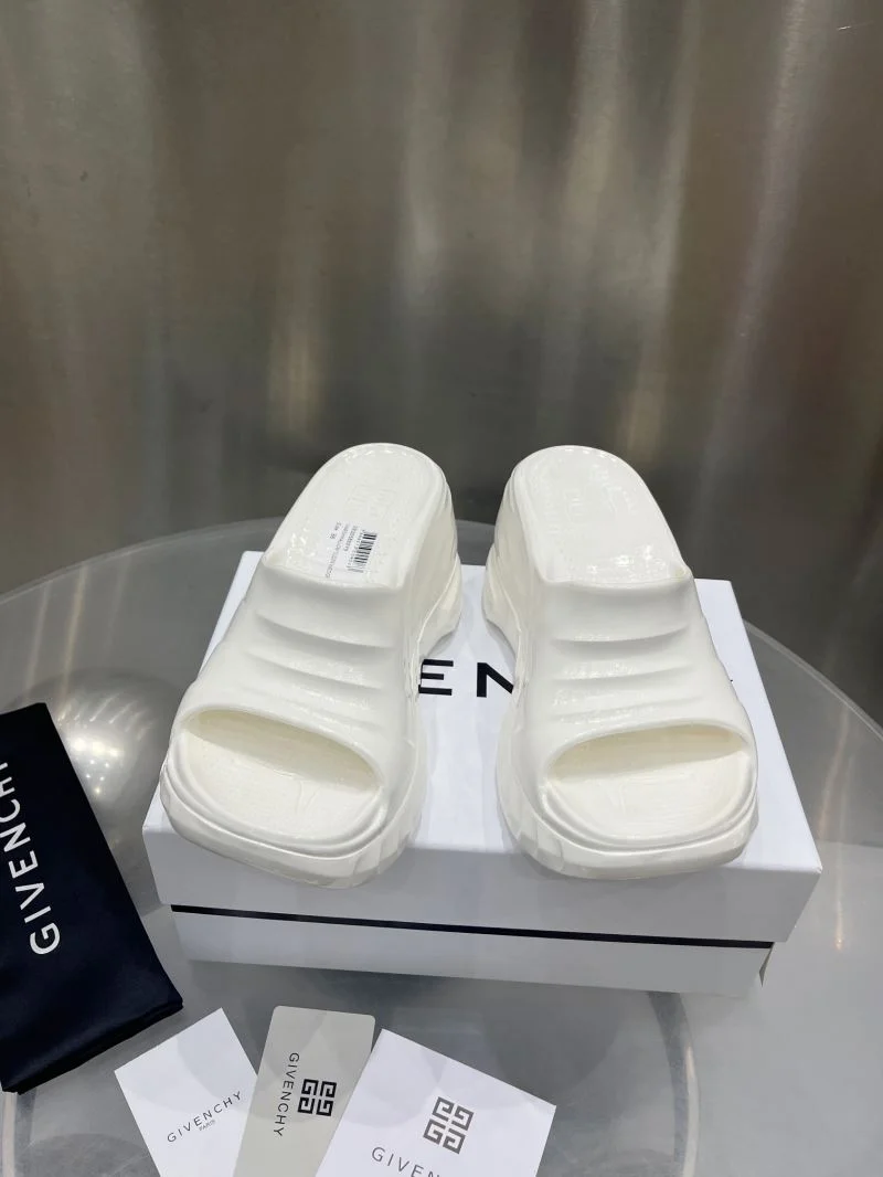 Breathable Givenchy Sandals 12335