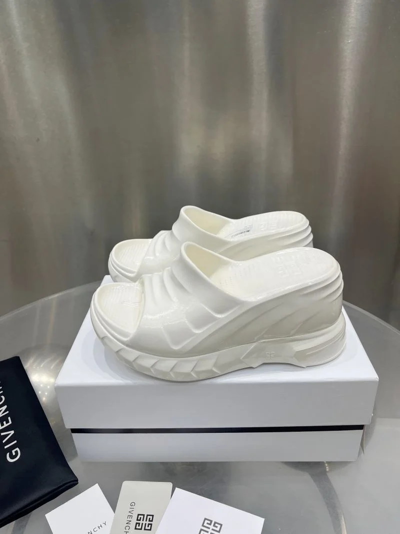 Breathable Givenchy Sandals 12335