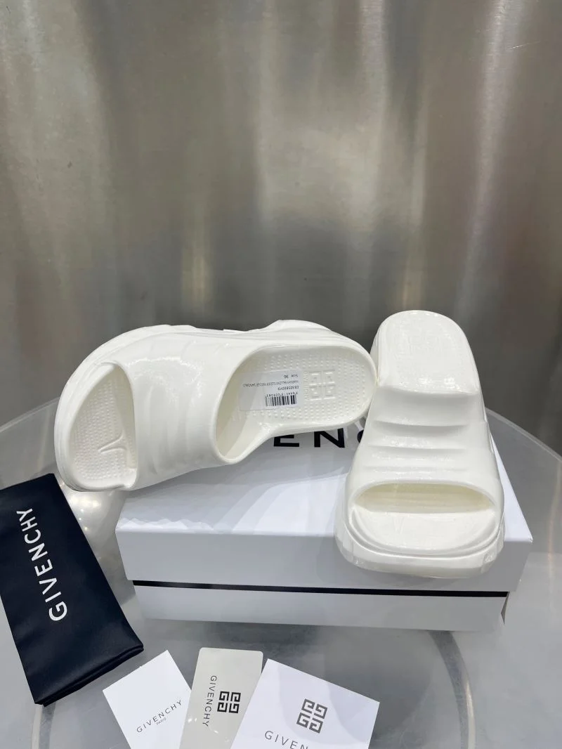 Breathable Givenchy Sandals 12335