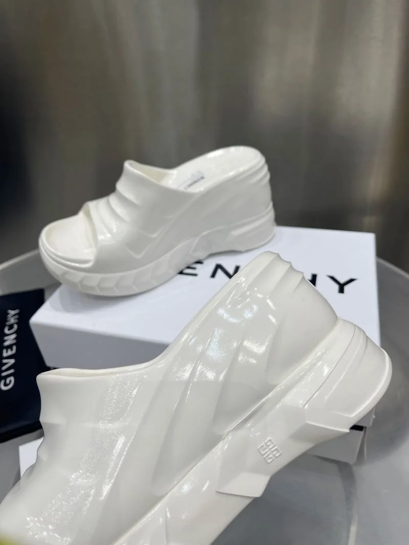 Breathable Givenchy Sandals 12335