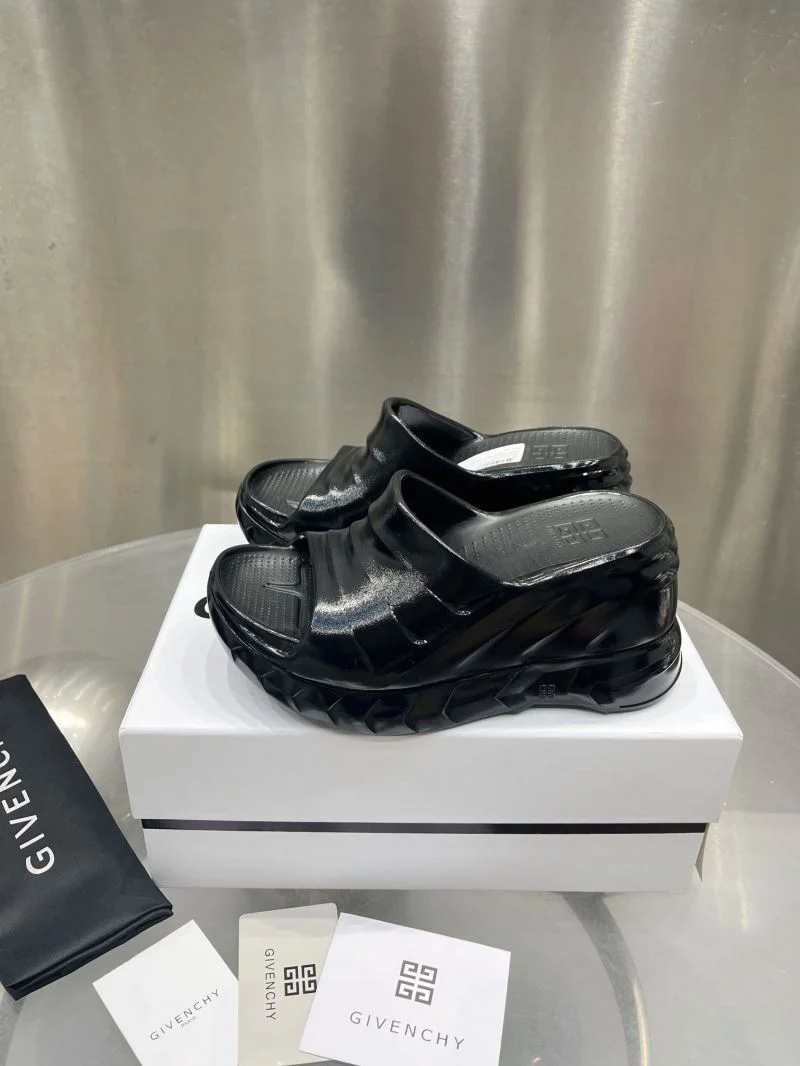 Minimalist Givenchy Sandals 6399