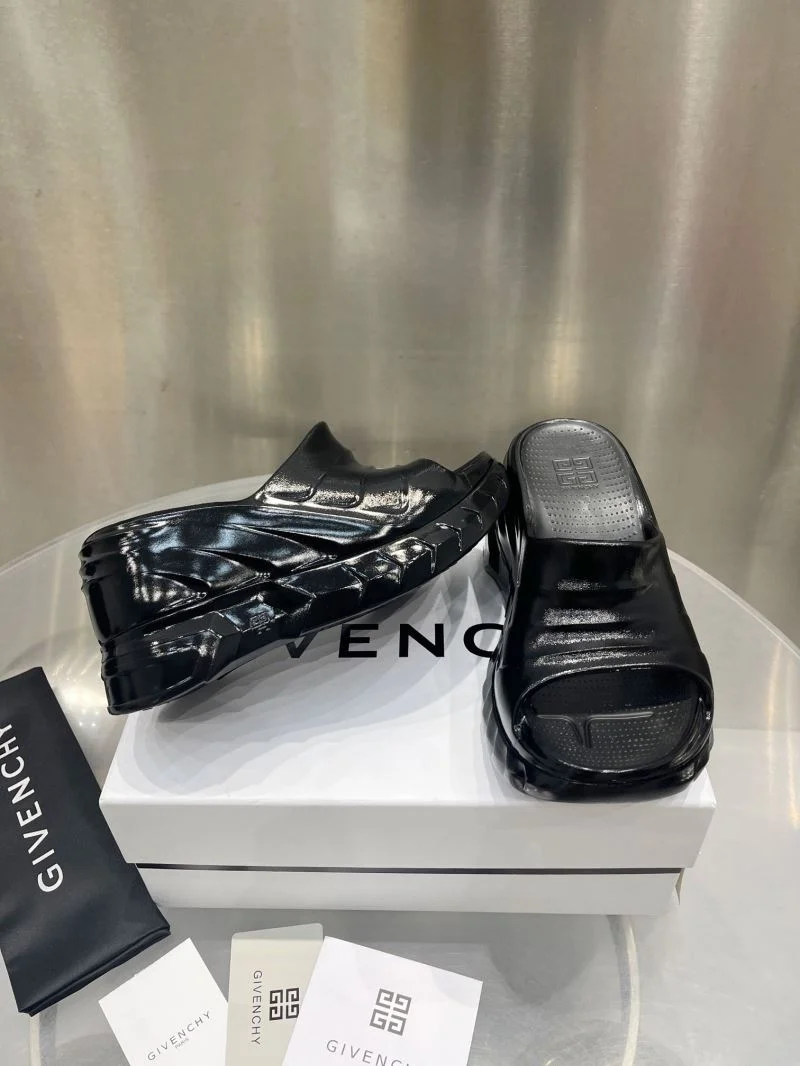 Minimalist Givenchy Sandals 6399