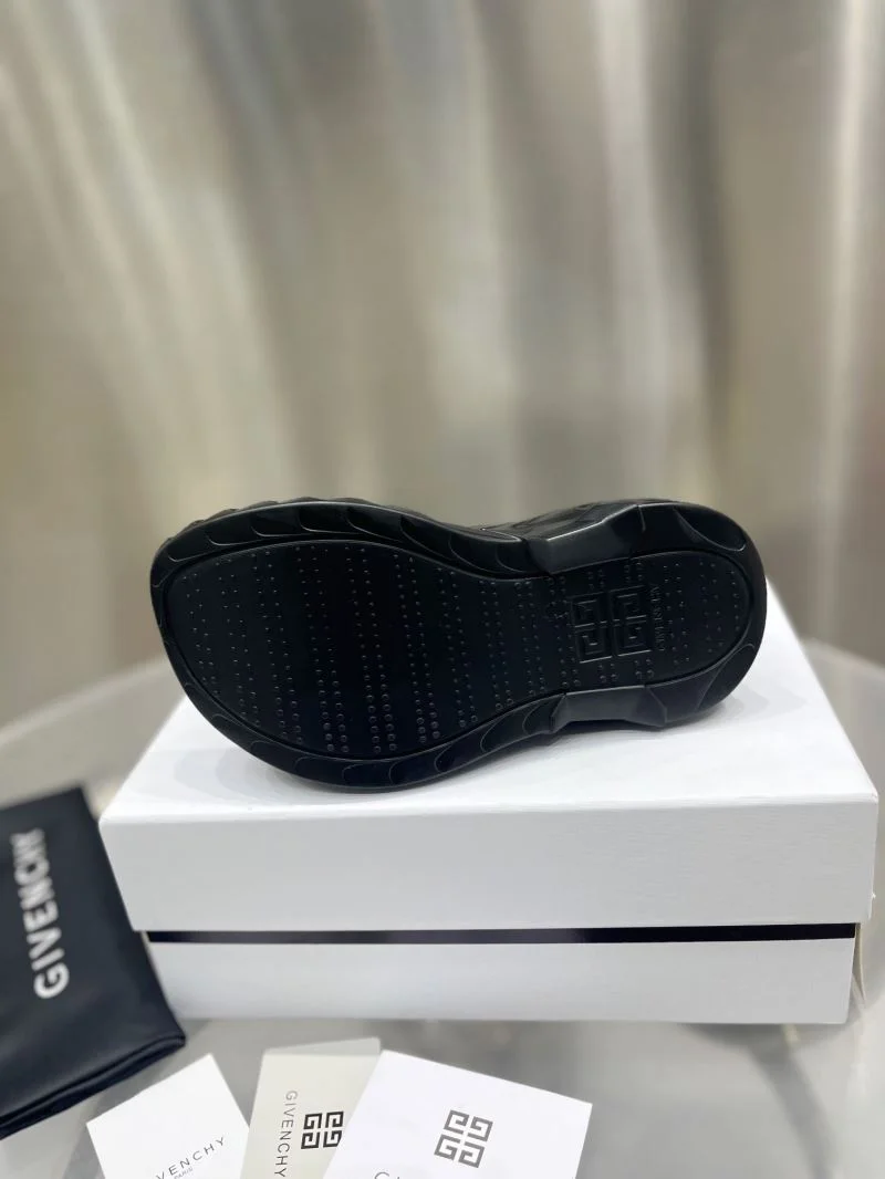 Minimalist Givenchy Sandals 6399