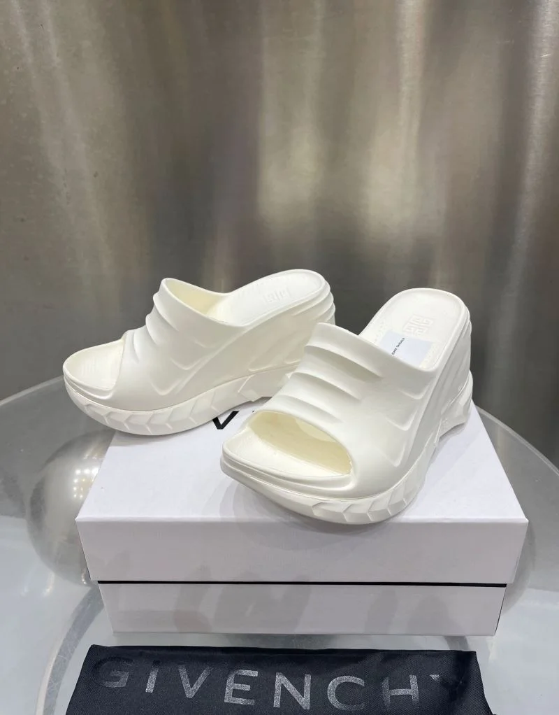 Givenchy Sandals FastDry 6397