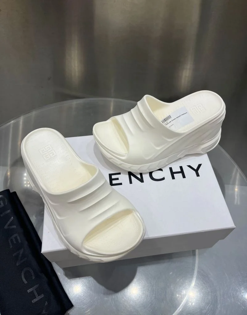 Givenchy Sandals FastDry 6397