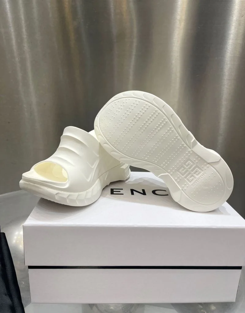 Givenchy Sandals FastDry 6397