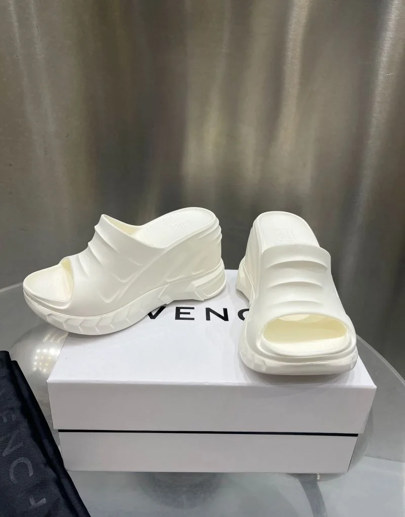 Givenchy Sandals FastDry 6397
