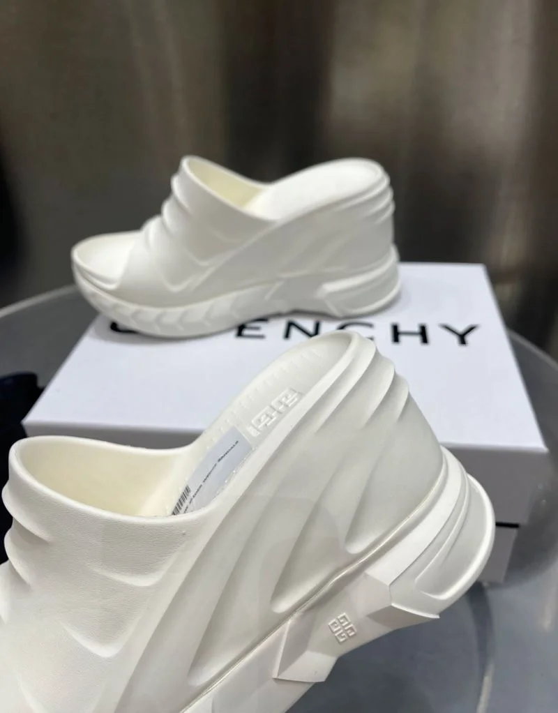 Givenchy Sandals FastDry 6397