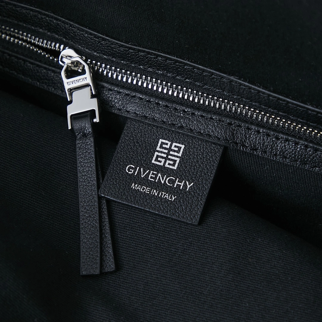 Givenchy Satchel Bags SmartChoice 71724