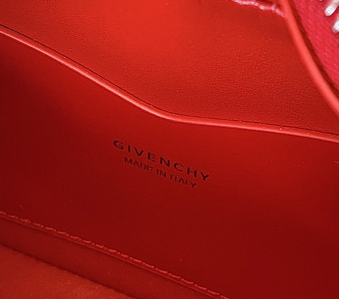 Minimalist Givenchy Satchel Bags 71717