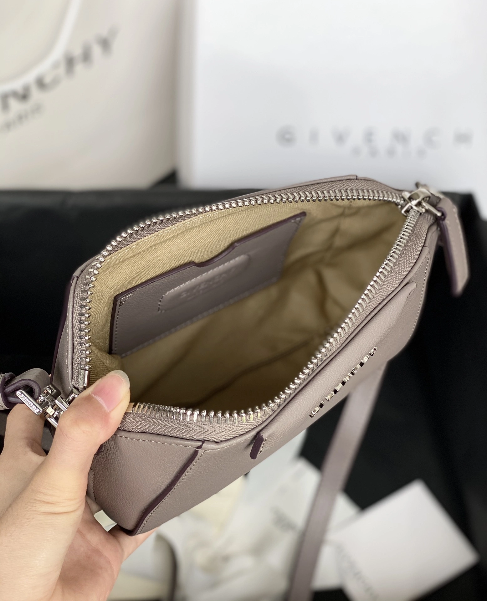 Contemporary Givenchy Satchel Bags 71713