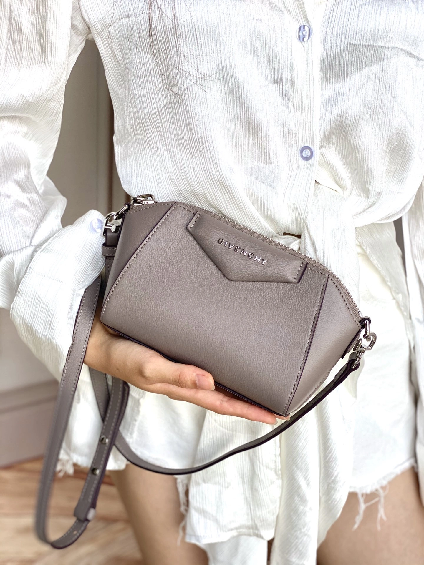 Contemporary Givenchy Satchel Bags 71713