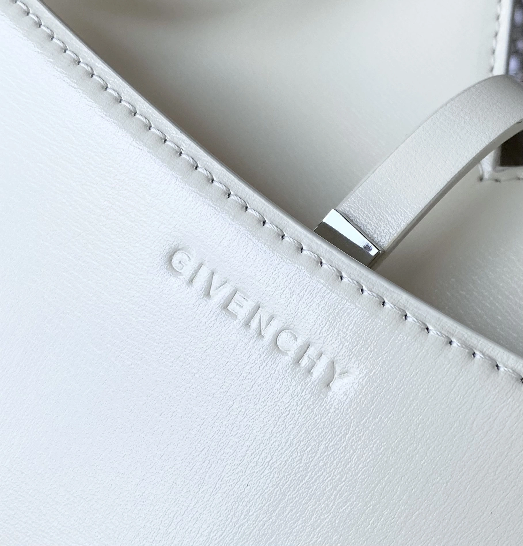 Sophisticated Givenchy Satchel Bags 71750