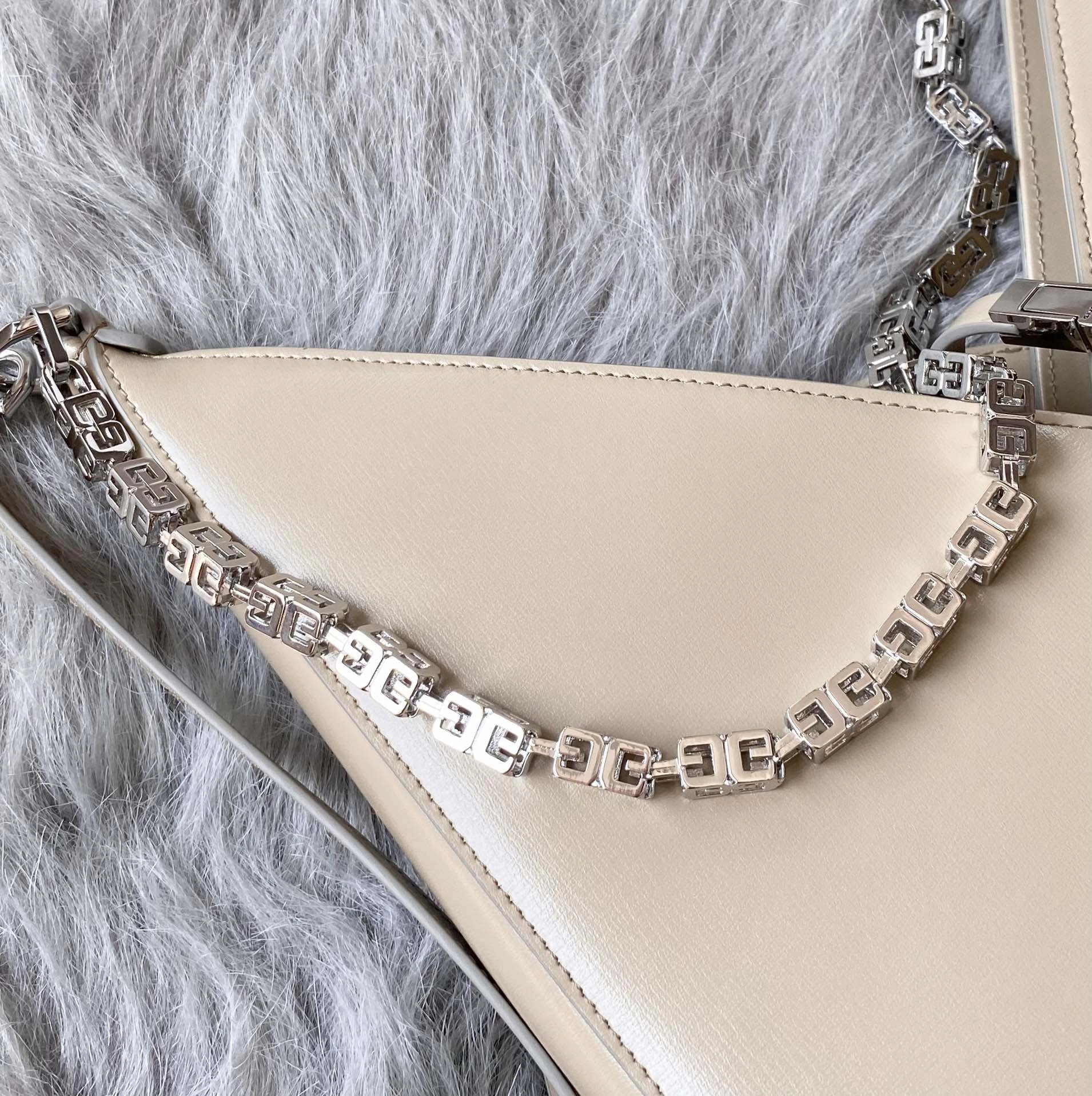 Givenchy Satchel Bags RelaxedFit 71708