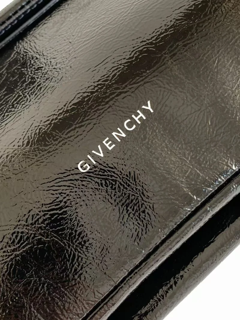 Givenchy Satchel Bags UrbanStyle 44907