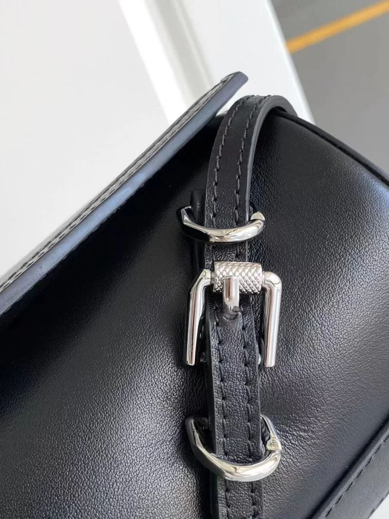 WellDesigned Givenchy Satchel Bags 44905