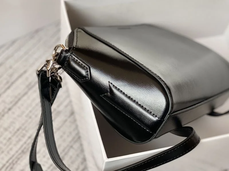 UrbanChic Givenchy Satchel Bags 44731