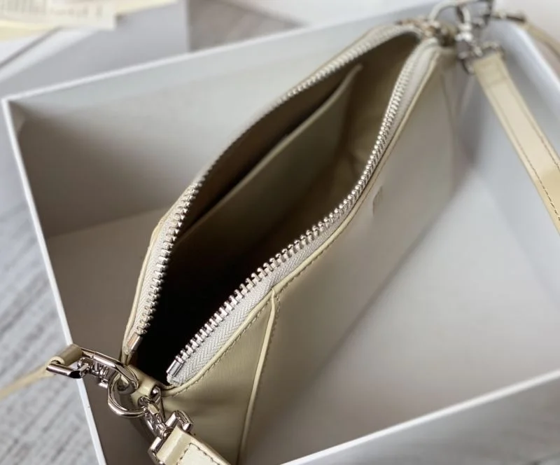 Timeless Givenchy Satchel Bags 44807
