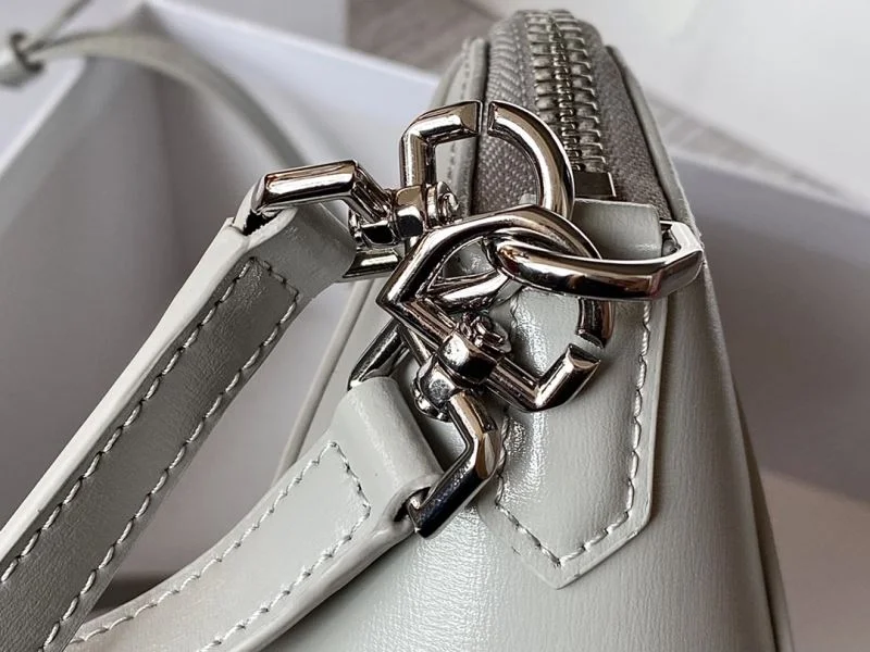 Chic Givenchy Satchel Bags 44724