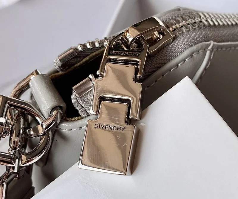 Chic Givenchy Satchel Bags 44724