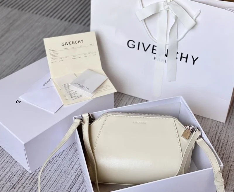 Givenchy Satchel Bags Breathable 44716