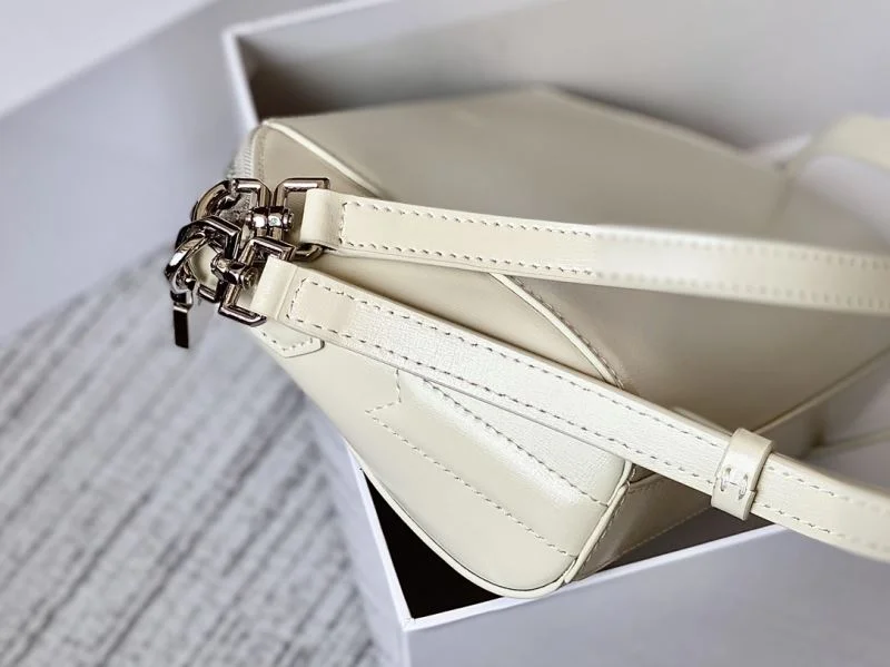 Givenchy Satchel Bags Breathable 44716