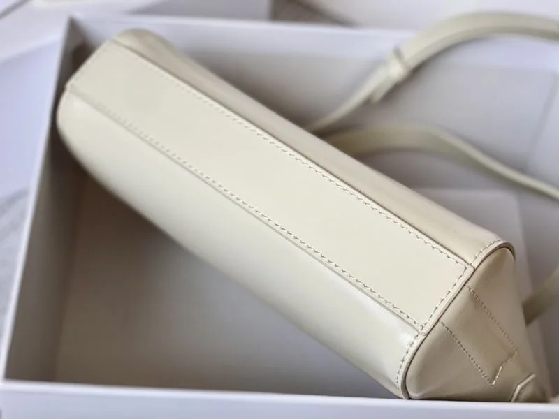 Givenchy Satchel Bags Breathable 44716