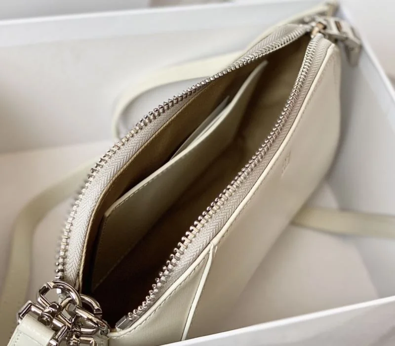 Givenchy Satchel Bags Breathable 44716