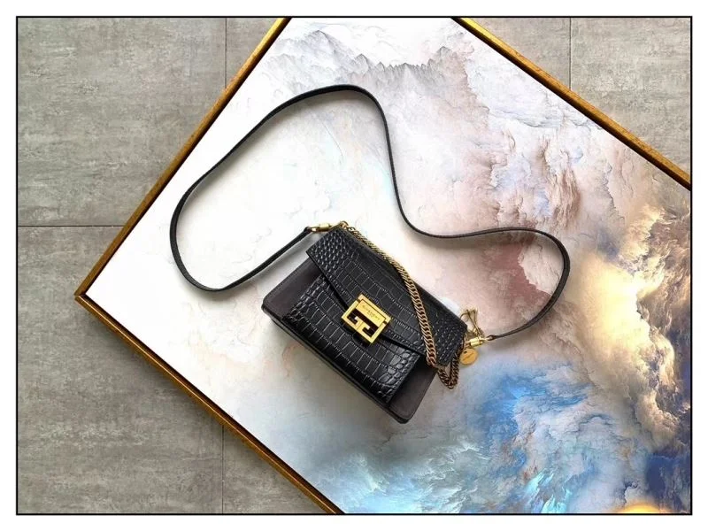 Vibrant Givenchy Satchel Bags 44722