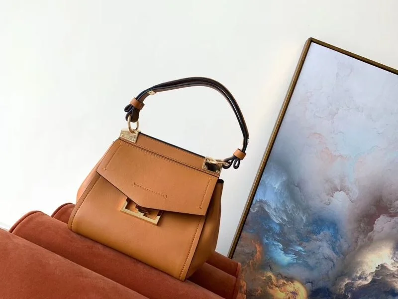 Vibrant Givenchy Satchel Bags 44707