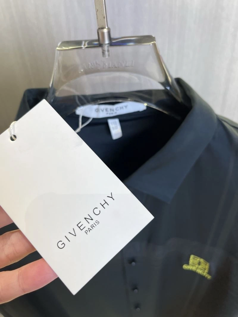 Seasonal Givenchy Shirts 123903