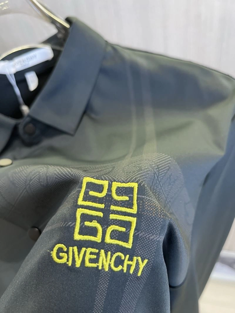 Seasonal Givenchy Shirts 123903