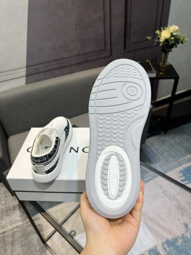 Chic Givenchy Shoes 4670