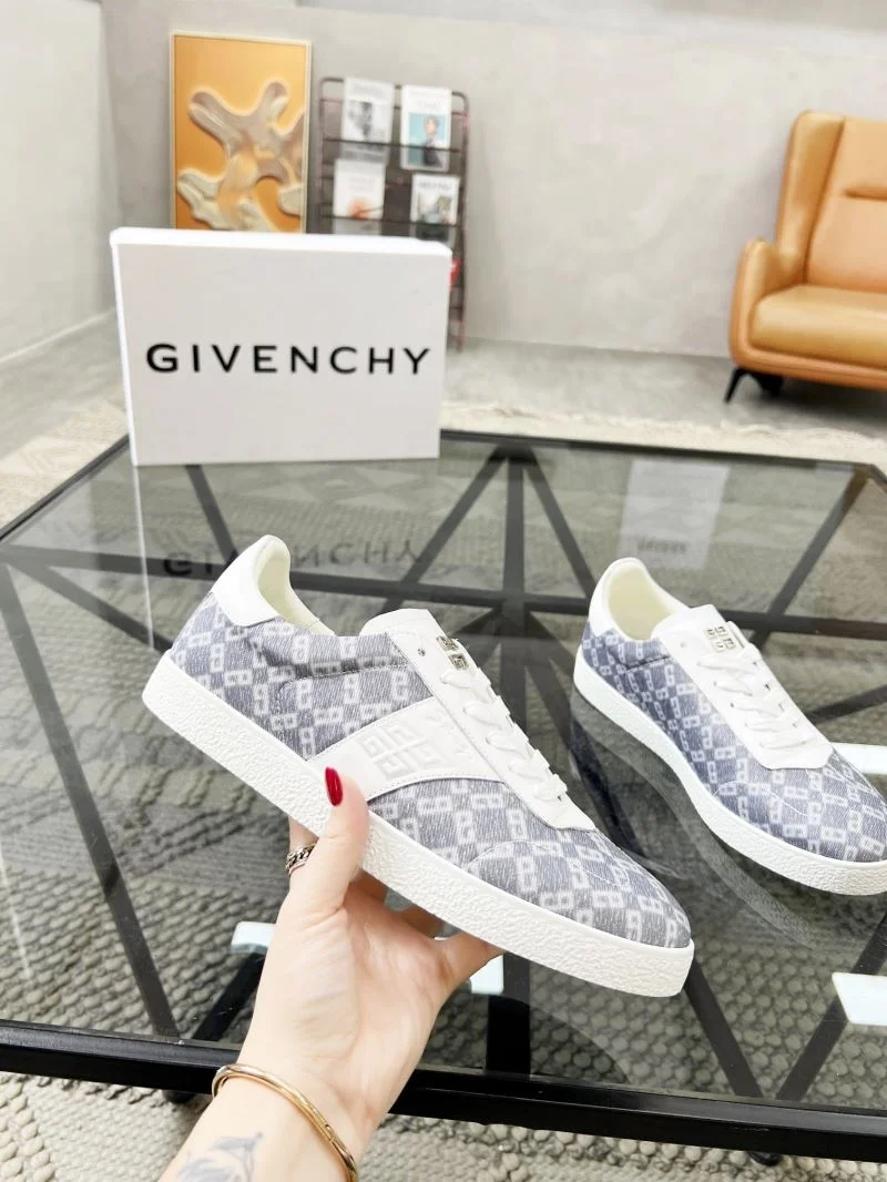 Givenchy Shoes UrbanChic 4700