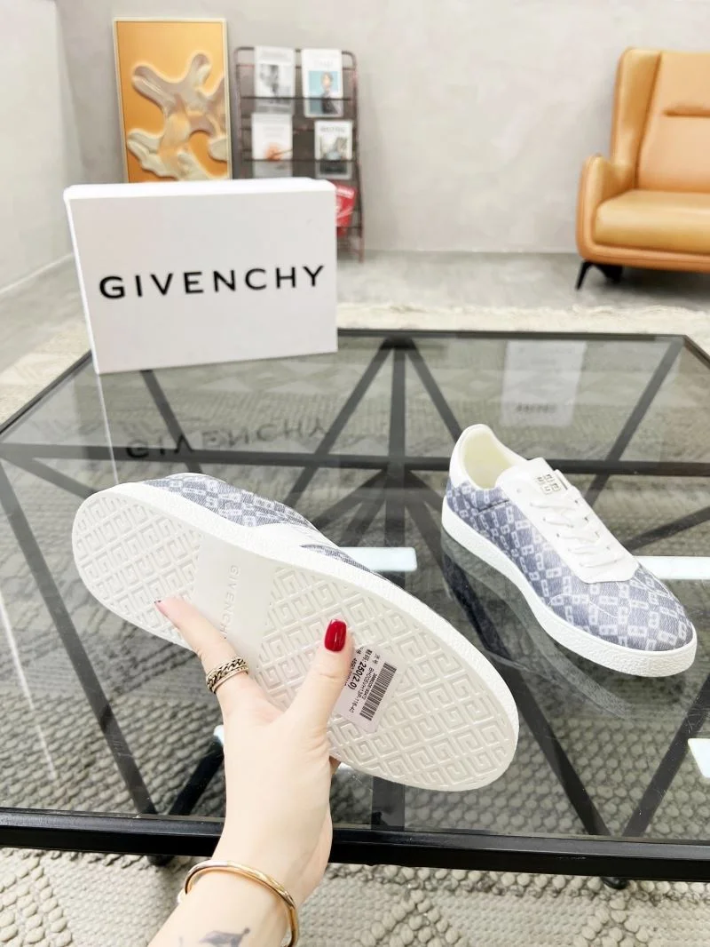 Givenchy Shoes UrbanChic 4700