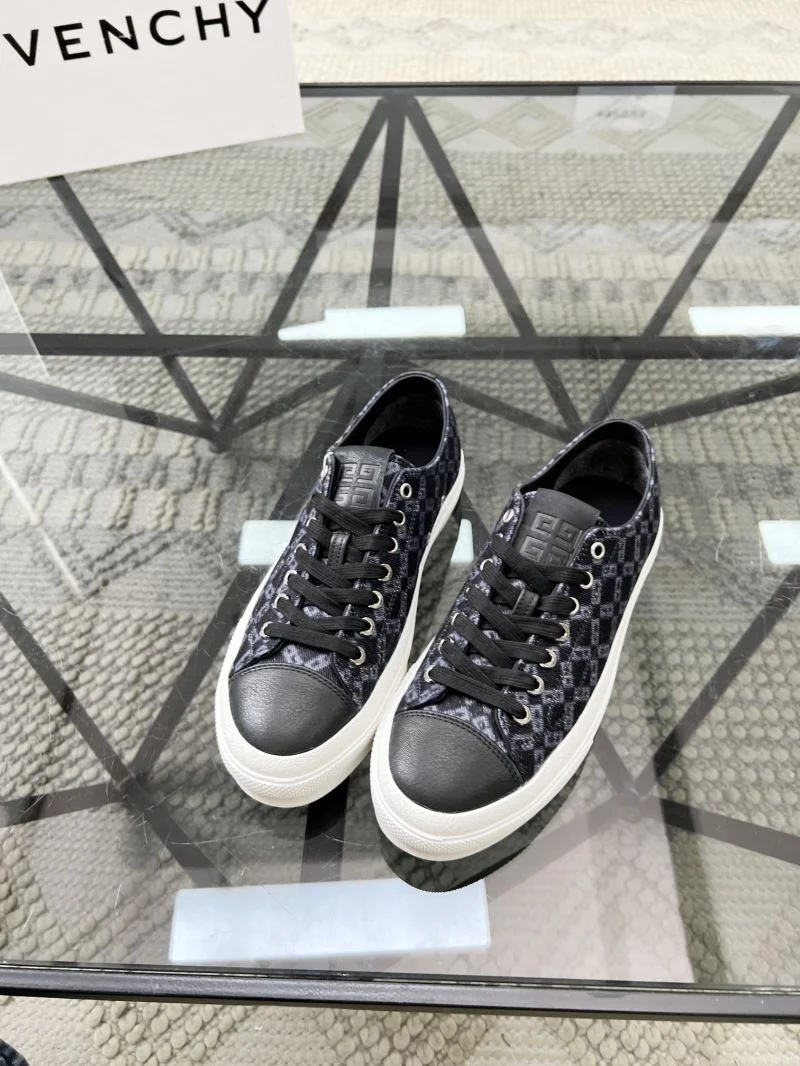 TechFriendly Givenchy Shoes 4791