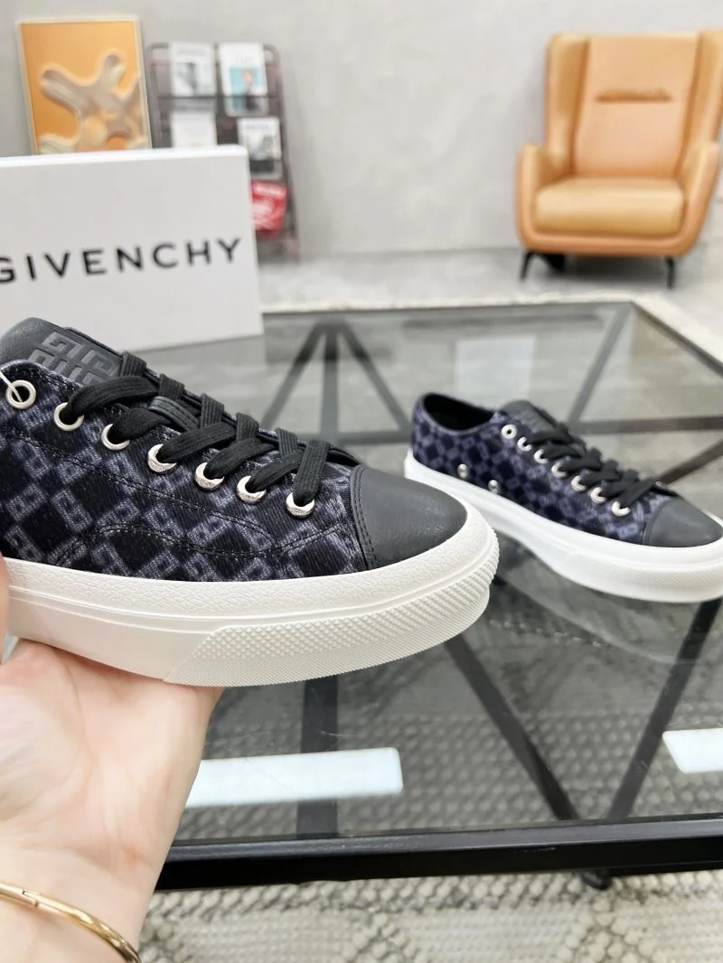 TechFriendly Givenchy Shoes 4791