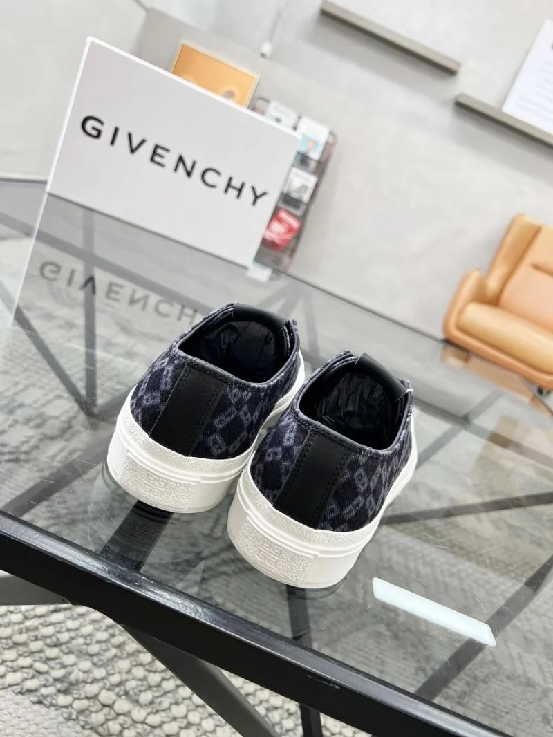 TechFriendly Givenchy Shoes 4791
