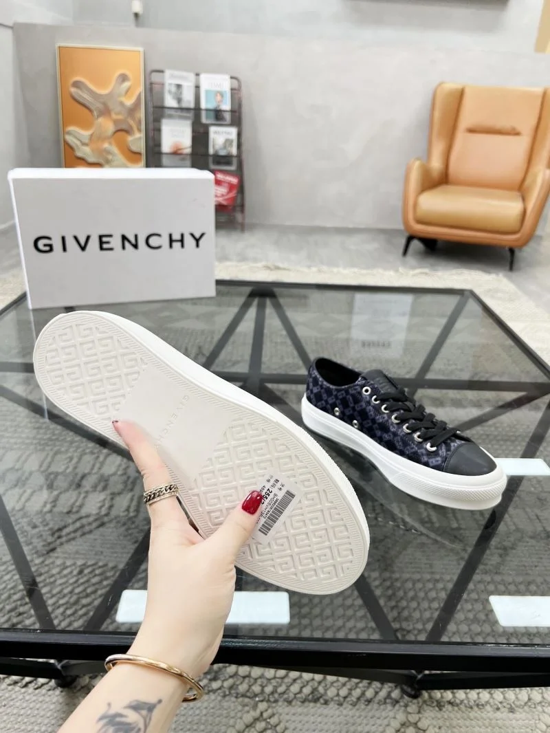 TechFriendly Givenchy Shoes 4791