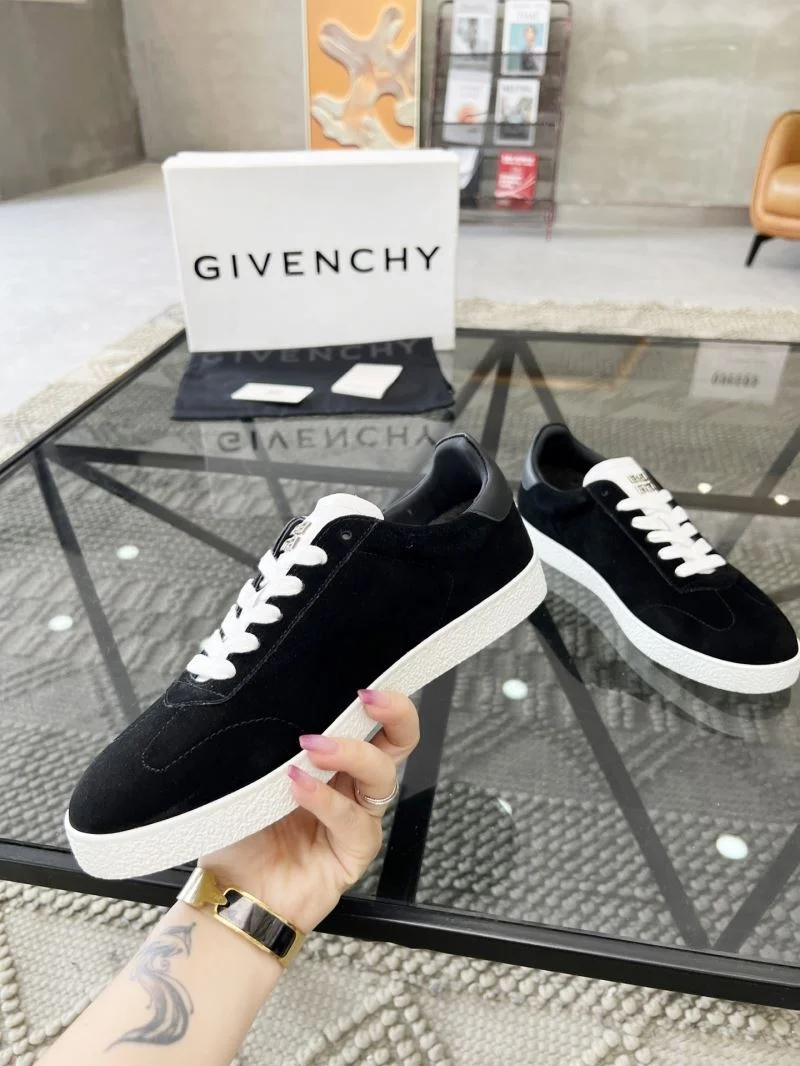 Compact Givenchy Shoes 4585