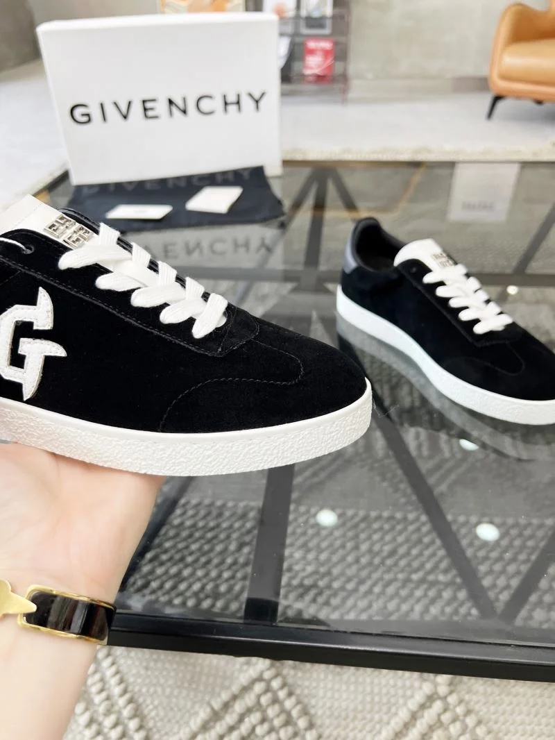Compact Givenchy Shoes 4585