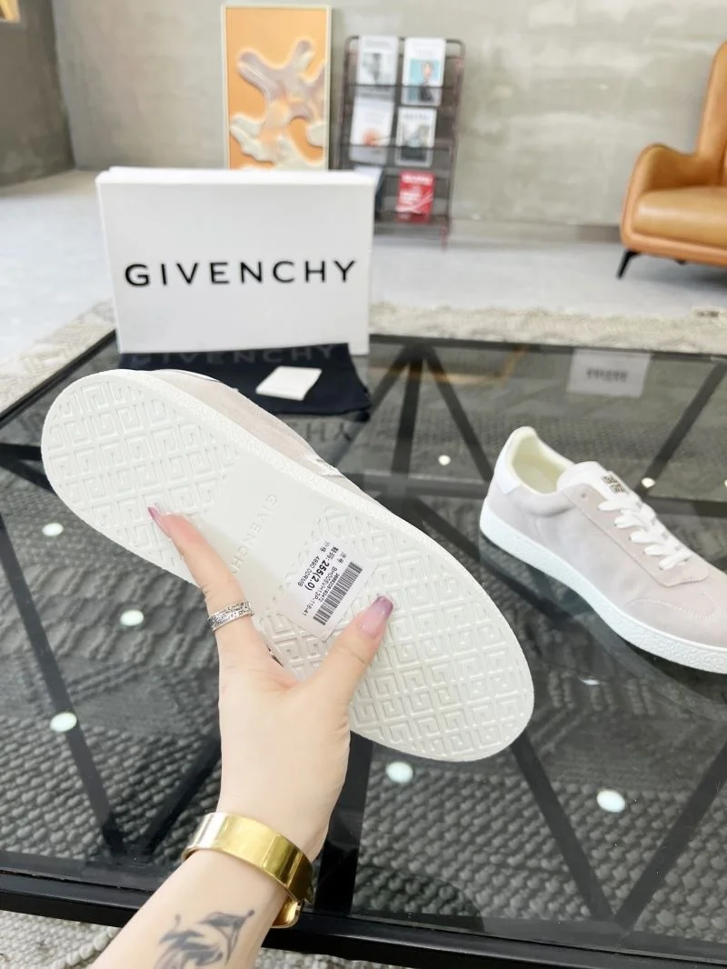 Givenchy Shoes Timeless 4607