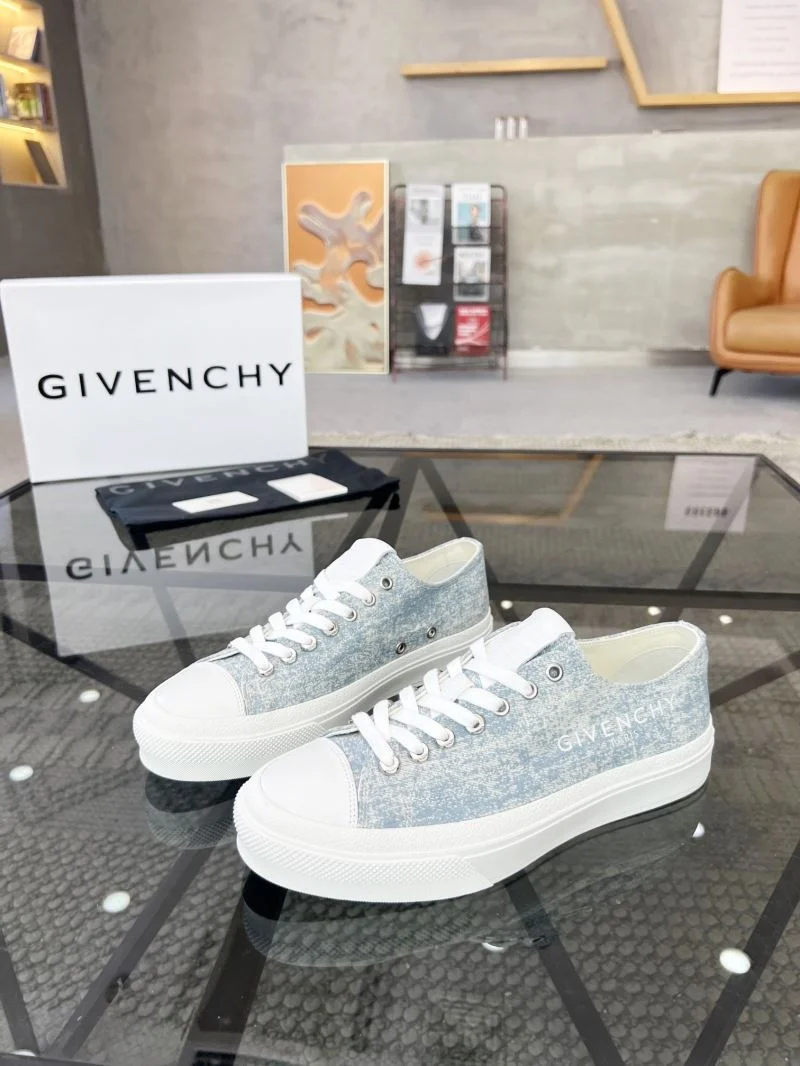WellDesigned Givenchy Shoes 4587